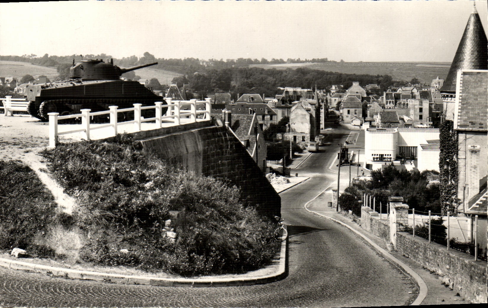 CPM Arromanches Port Winston Tank