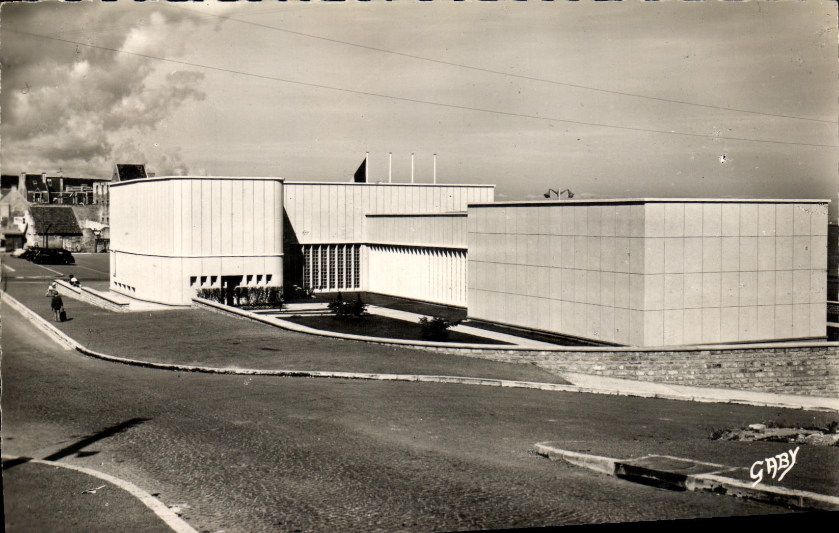 MODERN CARD Arromanches Museum Commemorative of the Unloading June 6th  1944
