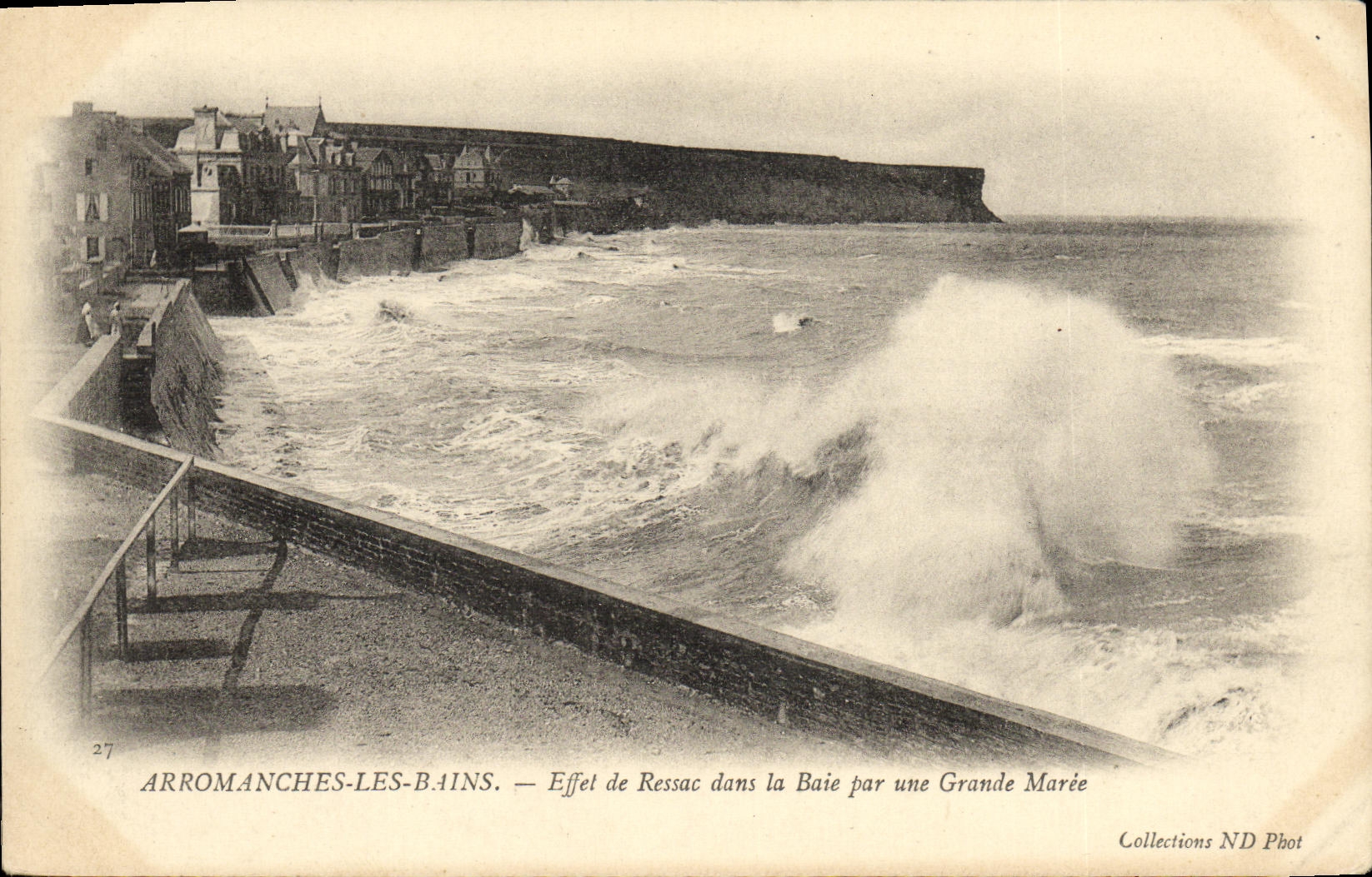 CPA Arromanches les Bains Effet de Ressac dans la Baie Par une Grande Maree
