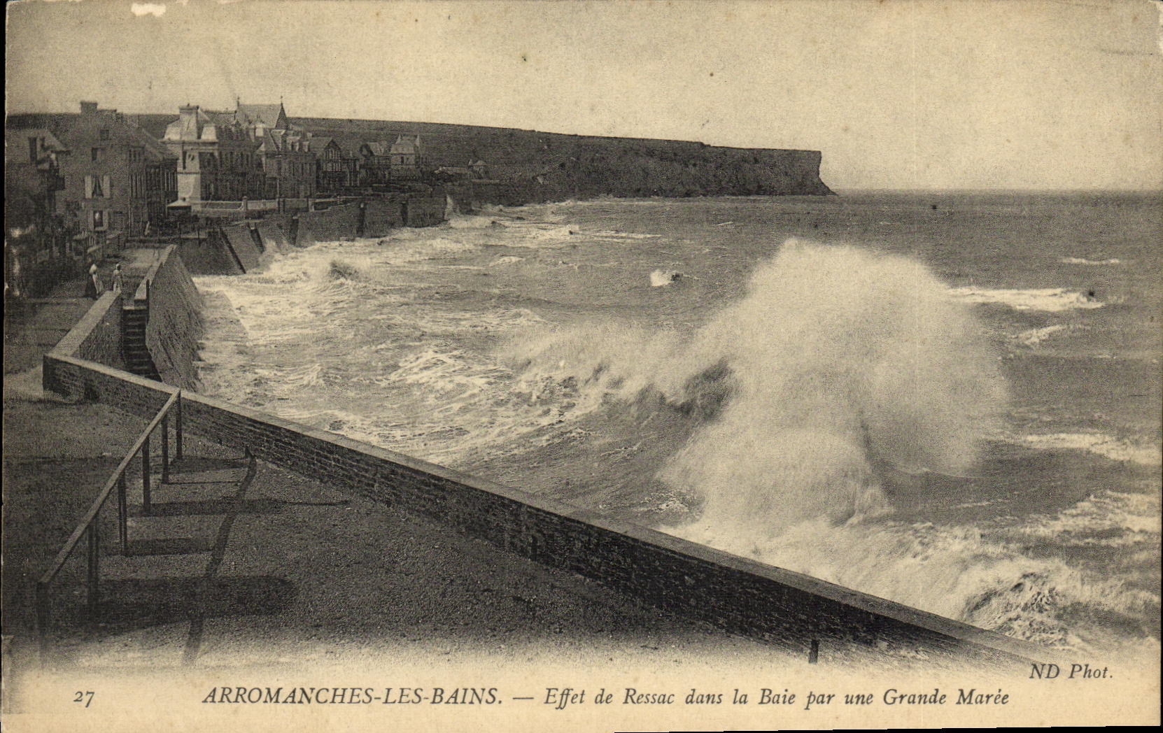 CPA Arromanches les Bains Effet de Ressac dans la Baie Par une Grande Maree