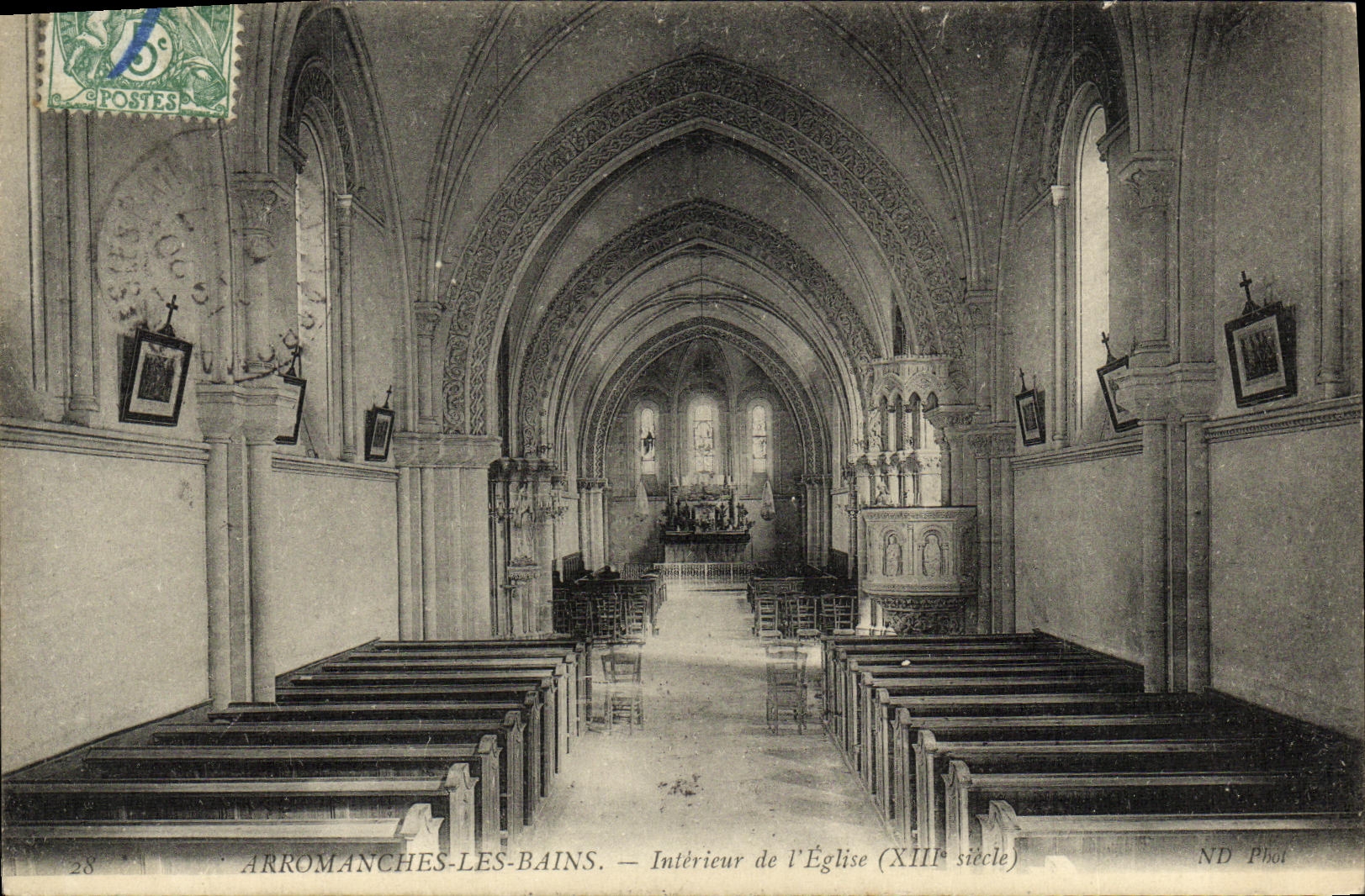 CPA Arromanches les Bains Interieur de l Eglise XIII e Siecle