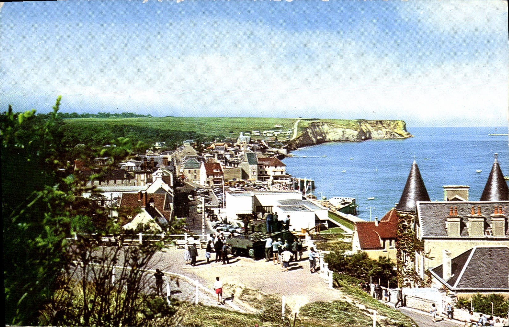 POSTAL MODERNA el tanque de la opinion de Arromanches