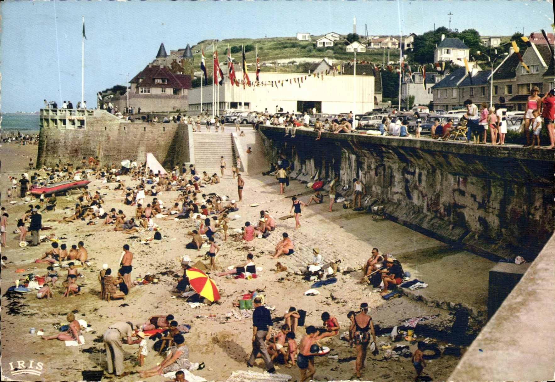 CPM Arromanches Les Bains Port du Debarquement