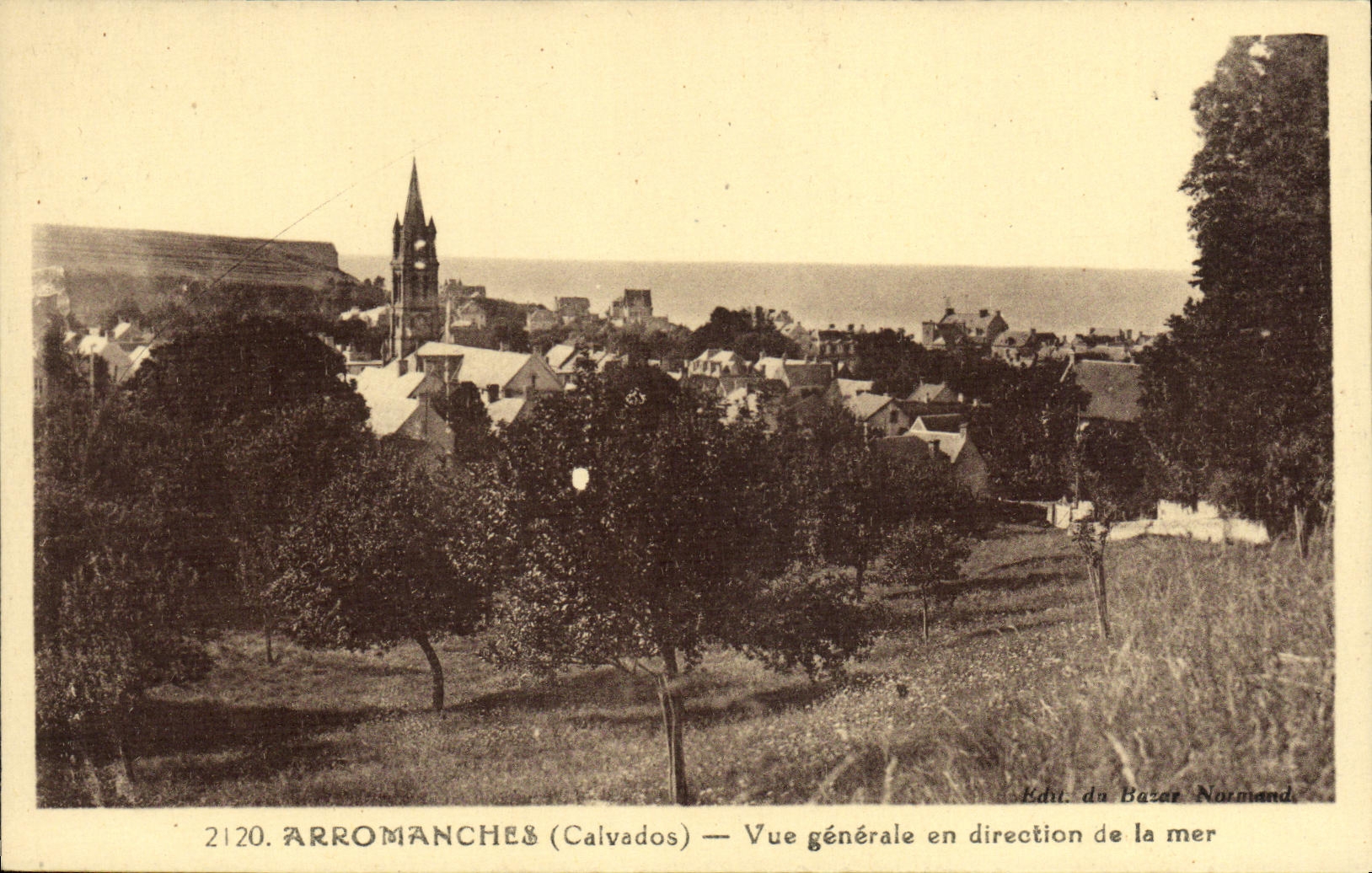 Opinion de Arromanches de la POSTAL de la VENDIMIA en la direccion del mar