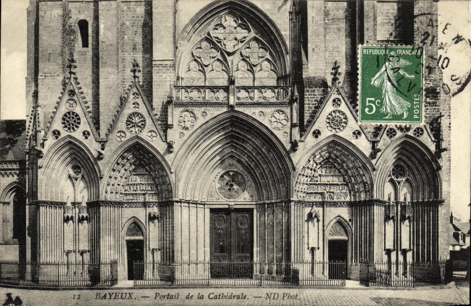 POSTAL Bayeux de la VENDIMIA la puerta de la catedral de la catedral