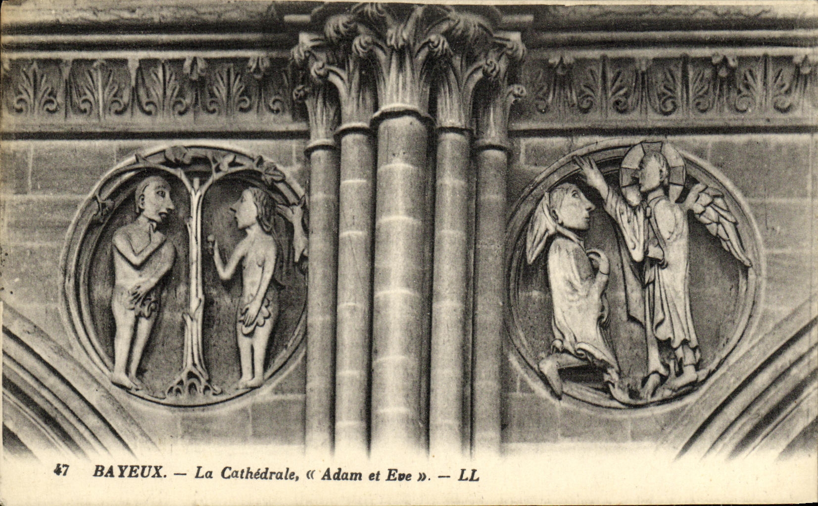 POSTAL Bayeux de la VENDIMIA la catedral Adan y Eva