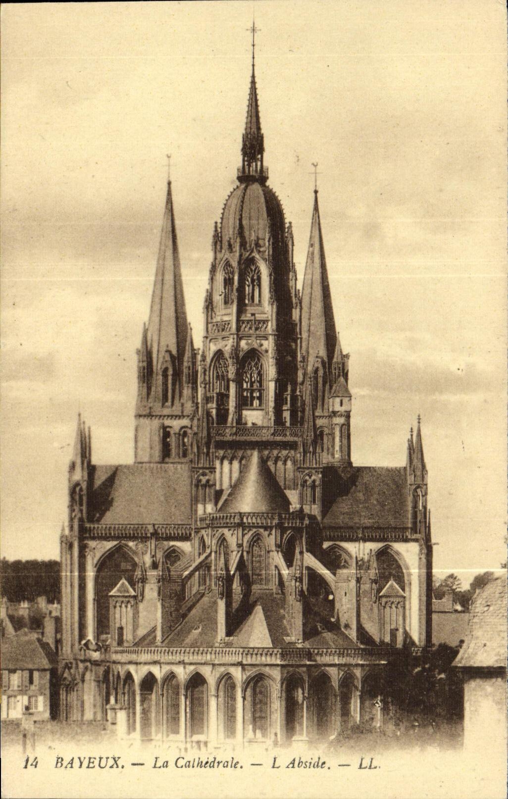 CPA Bayeux La Cathedrale L Abside