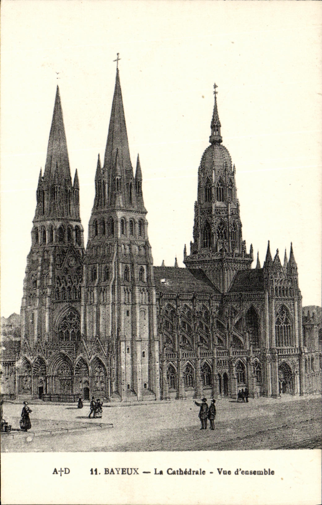 CPA Bayeux La Cathedrale Vue d ensemble