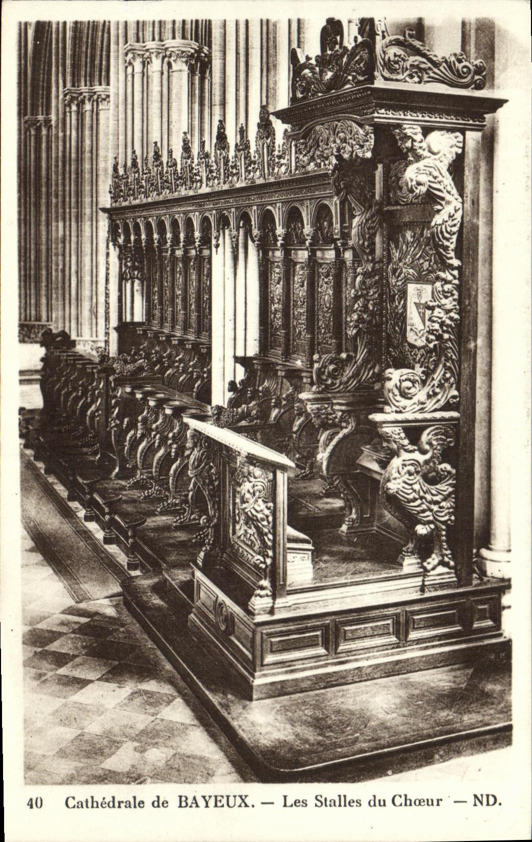 Paradas de la catedral de Bayeux de la POSTAL de la VENDIMIA de Choueur