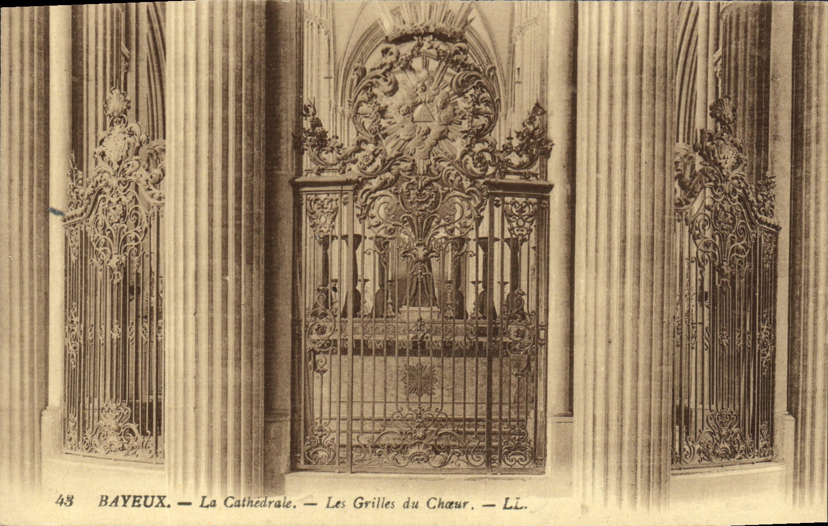 POSTAL Bayeux de la VENDIMIA las rejillas de la catedral del estribillo