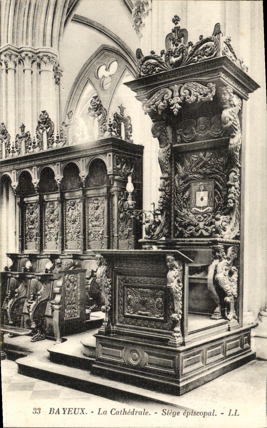 CPA Bayeux La Cathedrale Siege Episcopal