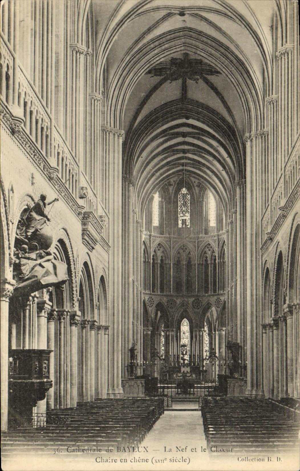 CPA Bayeux La Cathedrale La nef et le choeur