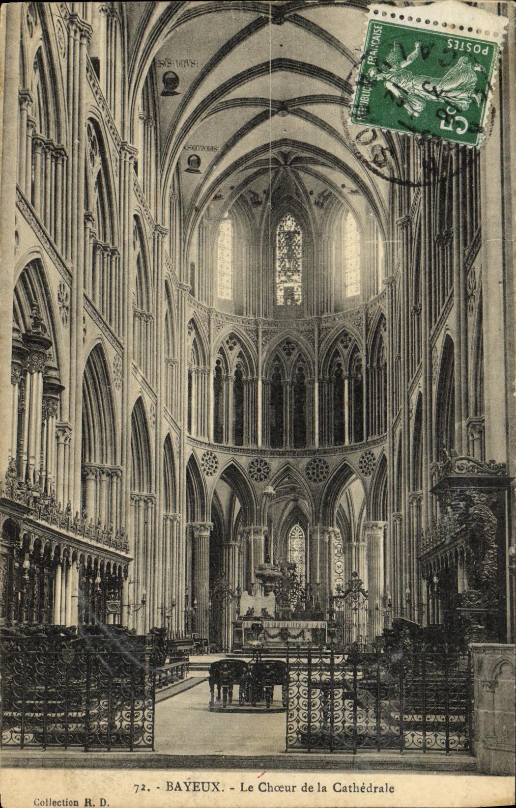 CPA Bayeux La Cathedrale Le Choeur 