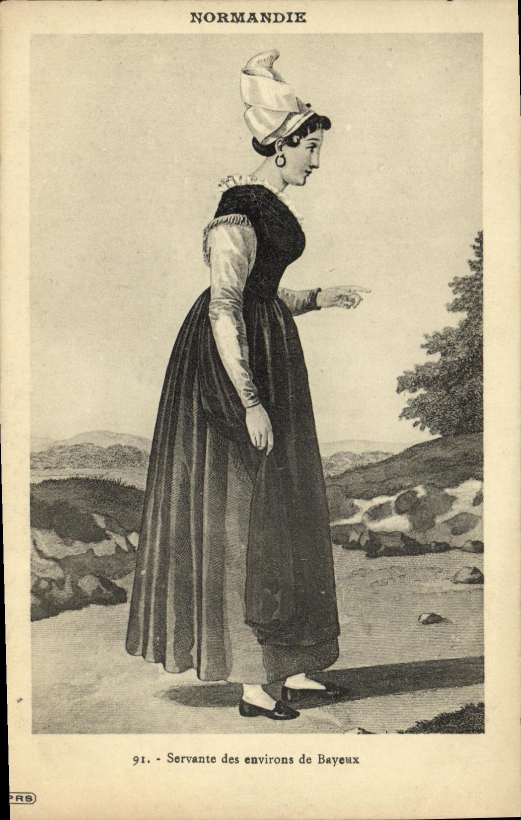 CPA Bayeux Servante des Environs de Bayeux Folklore Costume