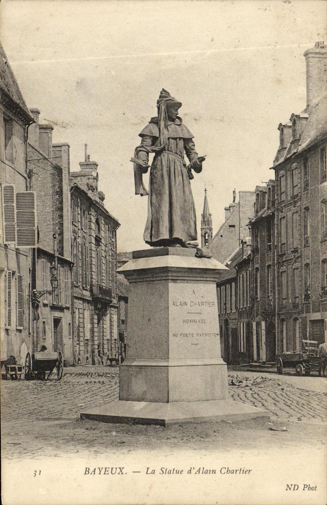 POSTAL Bayeux de la VENDIMIA la estatua D Alain Chartier