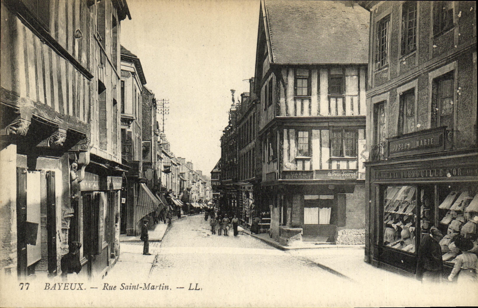 POSTAL Bayeux de la VENDIMIA la calle Martin Saint