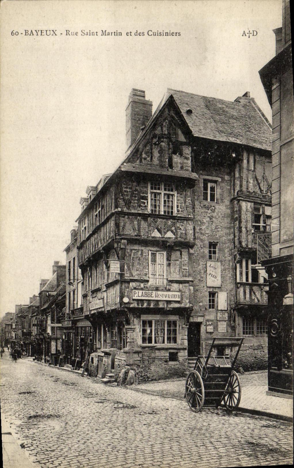 POSTAL Bayeux de la VENDIMIA la calle Martin Saint y de los cocineros