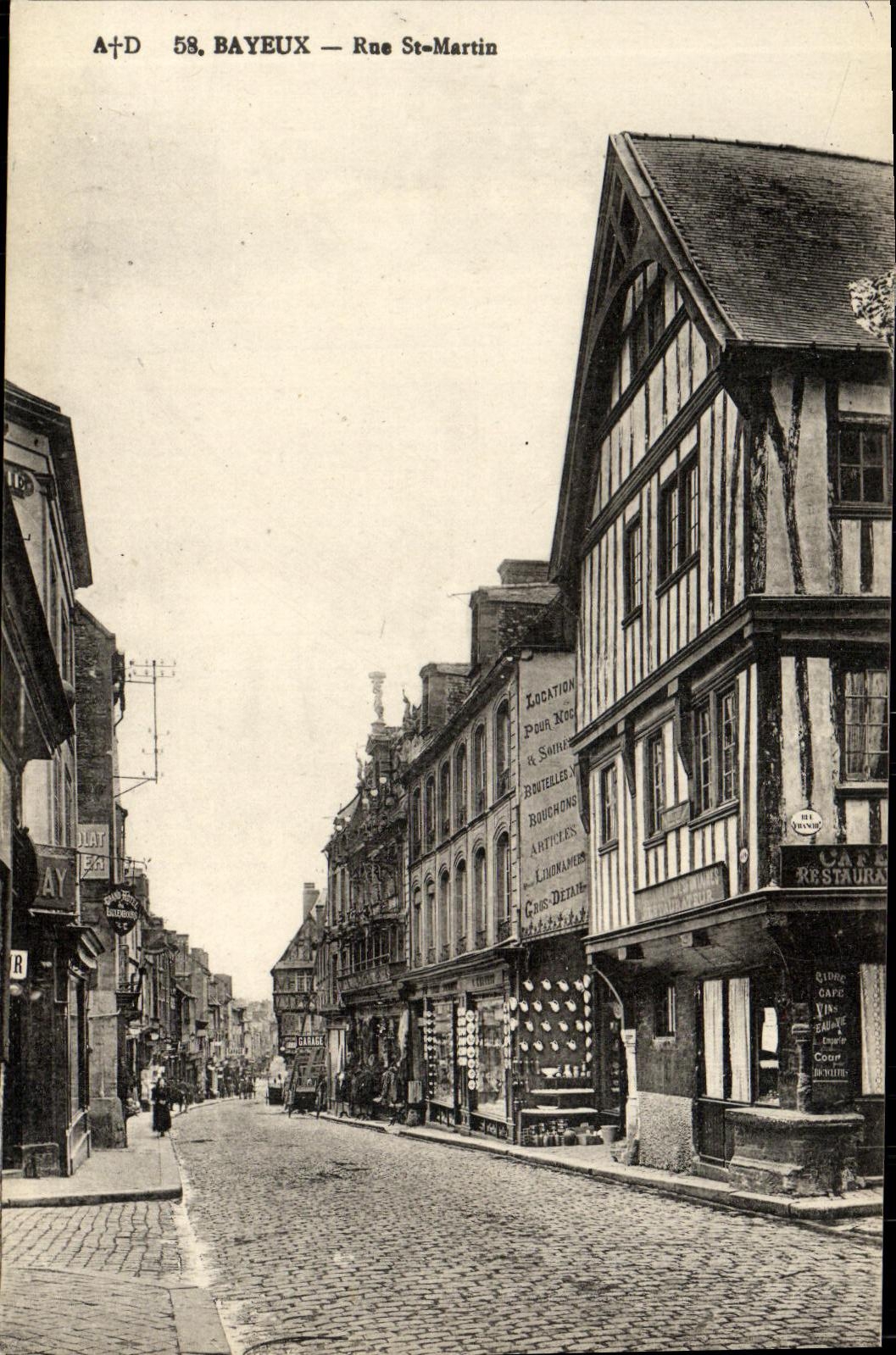 CPA Bayeux La Rue Saint Martin 