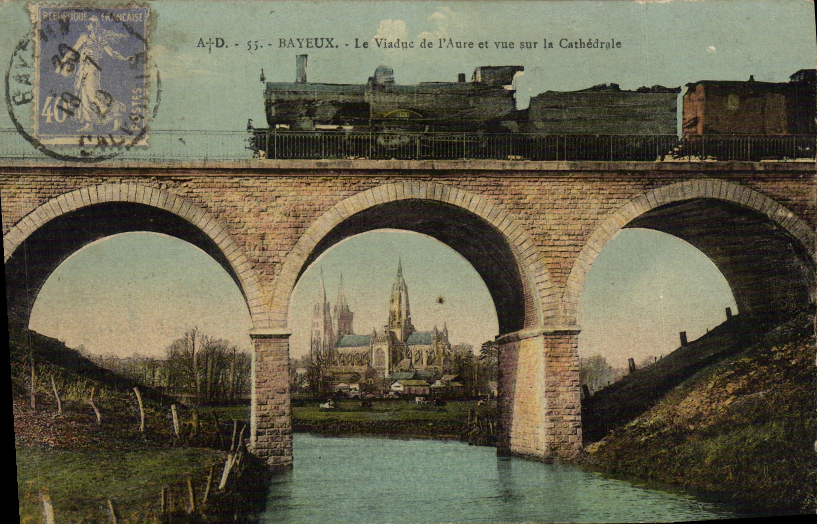 La POSTAL Bayeux de la VENDIMIA el viaducto de L aure y vista en la catedral entrena