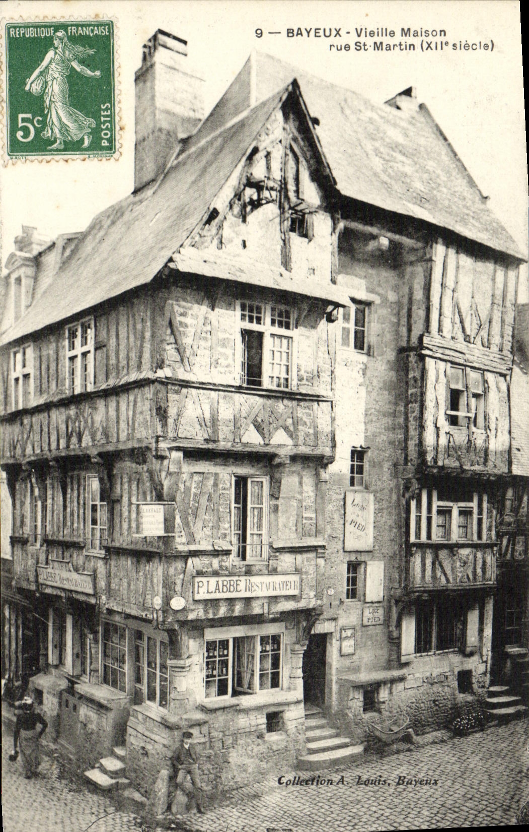 CPA Bayeux Vieille Maison Rue St Martin