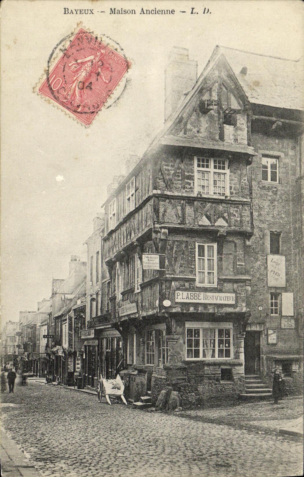 Casa vieja vieja de Bayeux de la POSTAL de la VENDIMIA
