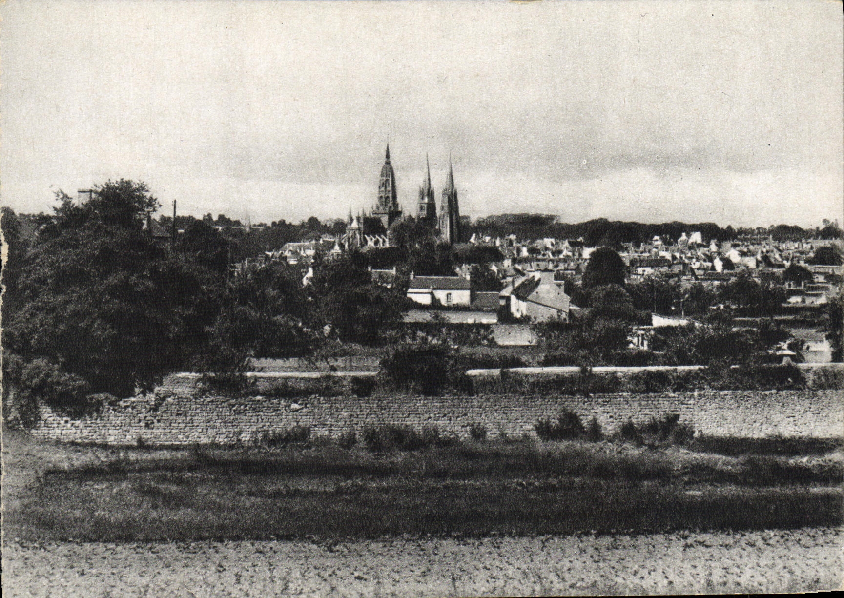 CPM Bayeux Vue Generale