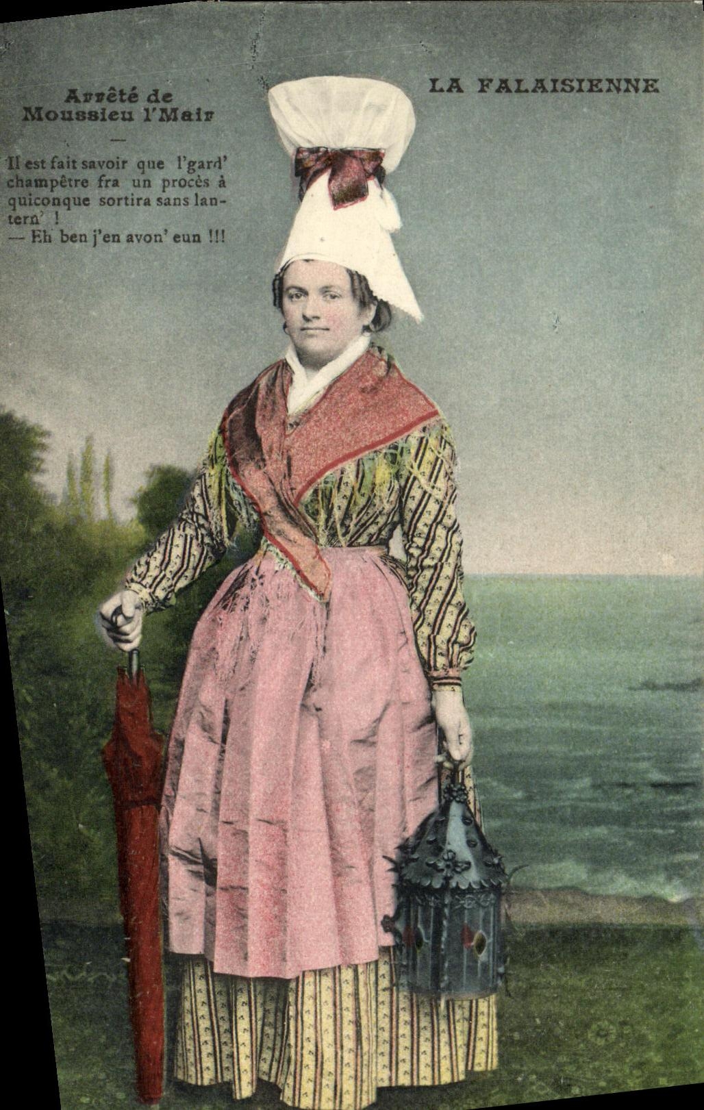 CPA La Falaisienne Aurete de Moussieu l Mair Folklore Costume