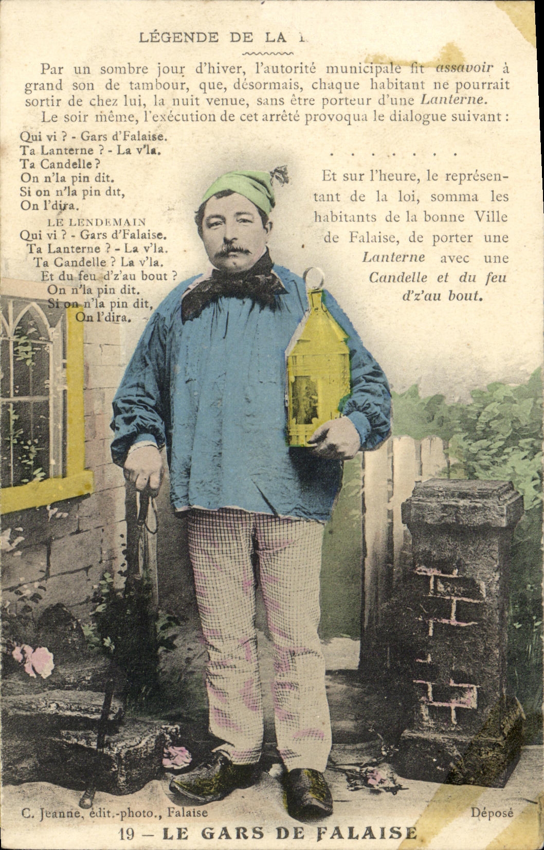 CPA Le Gars de Falaise Folklore Costume