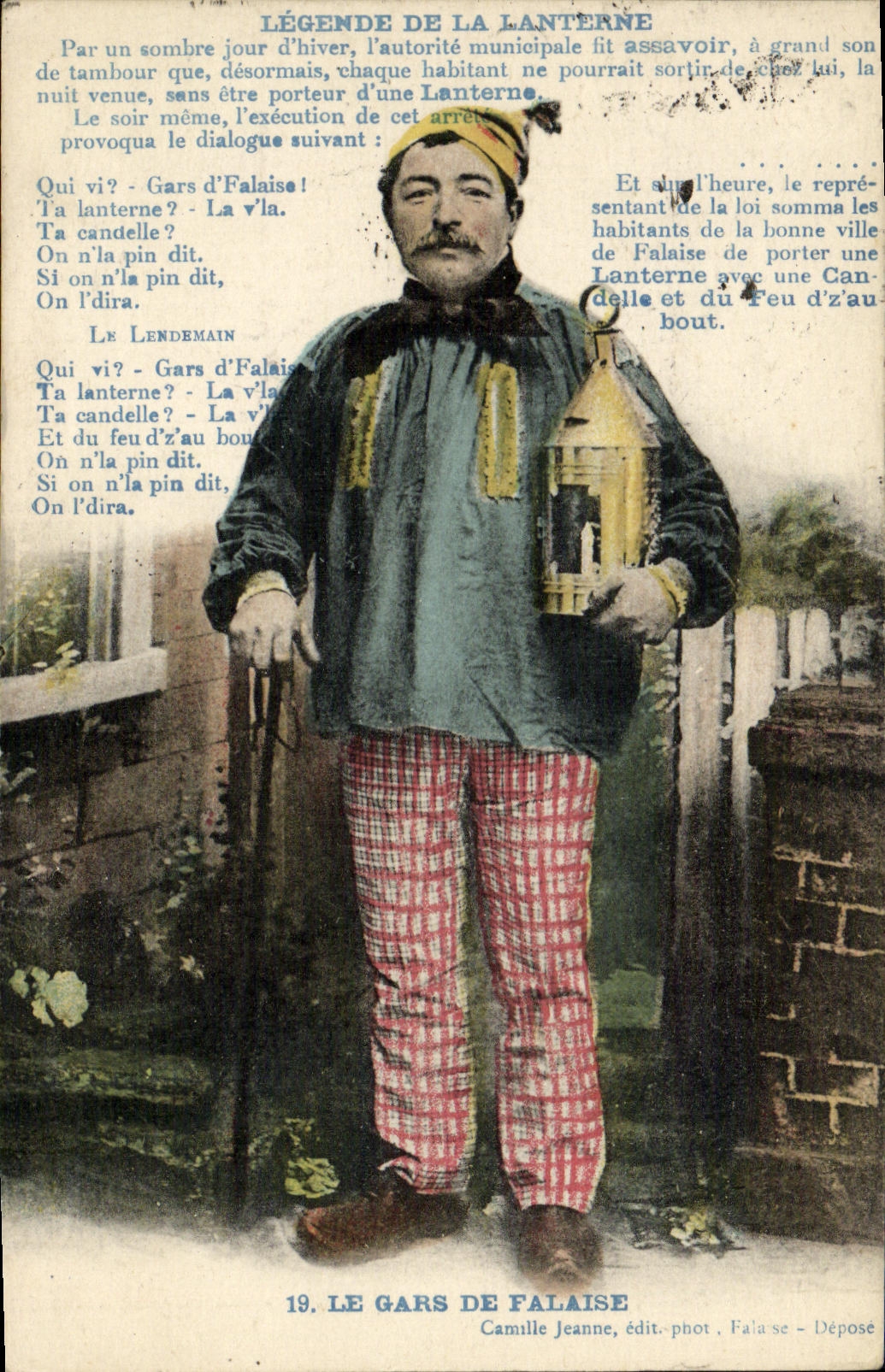 CPA Le Gars de Falaise Folklore Costume