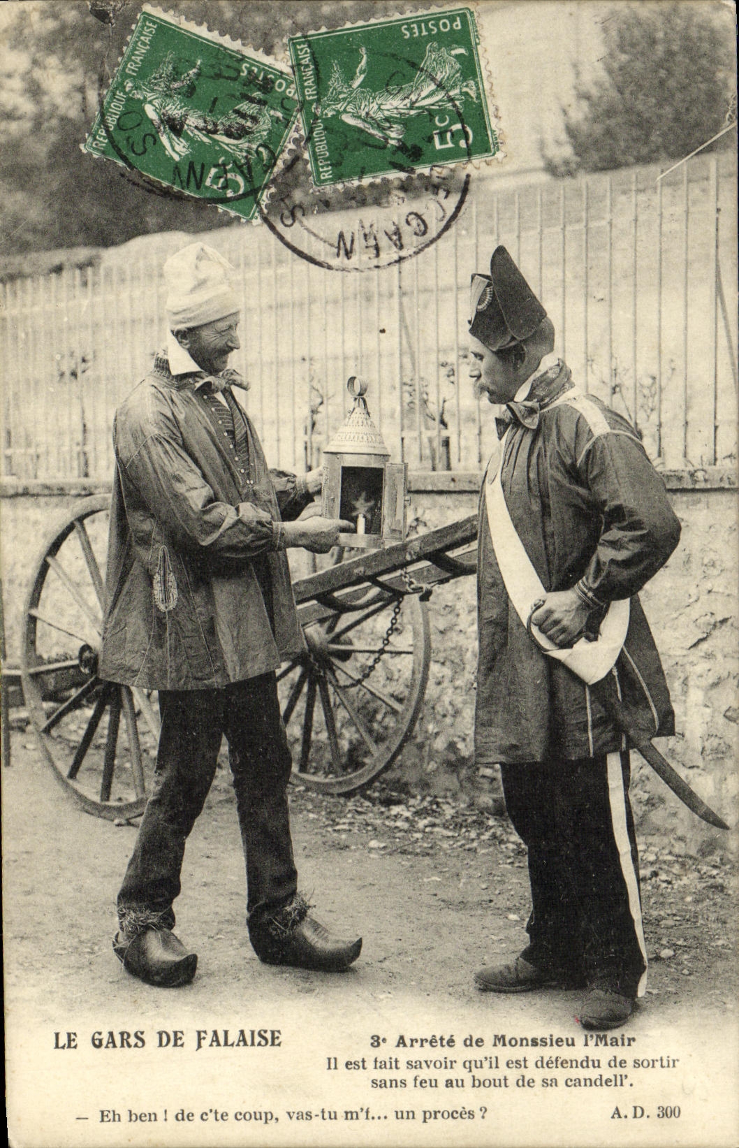 CPA Le Gars de Falaise Folklore Costume