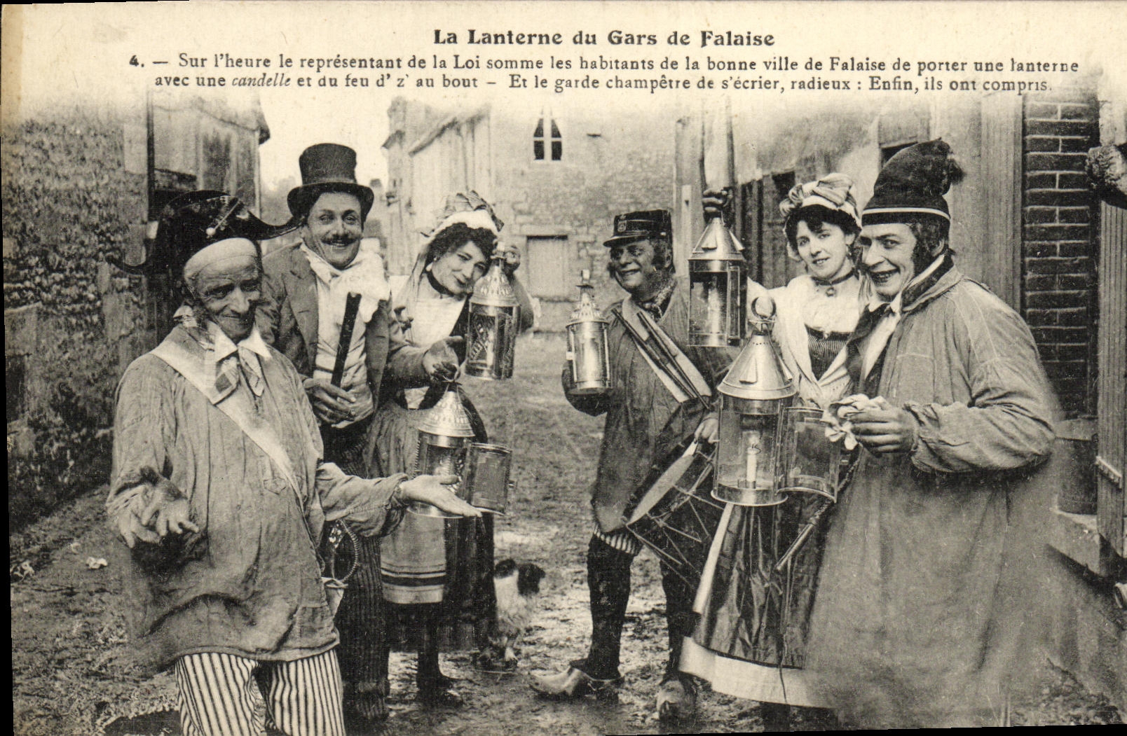 CPA La Lanterne du Gars de Falaise Folklore Costume