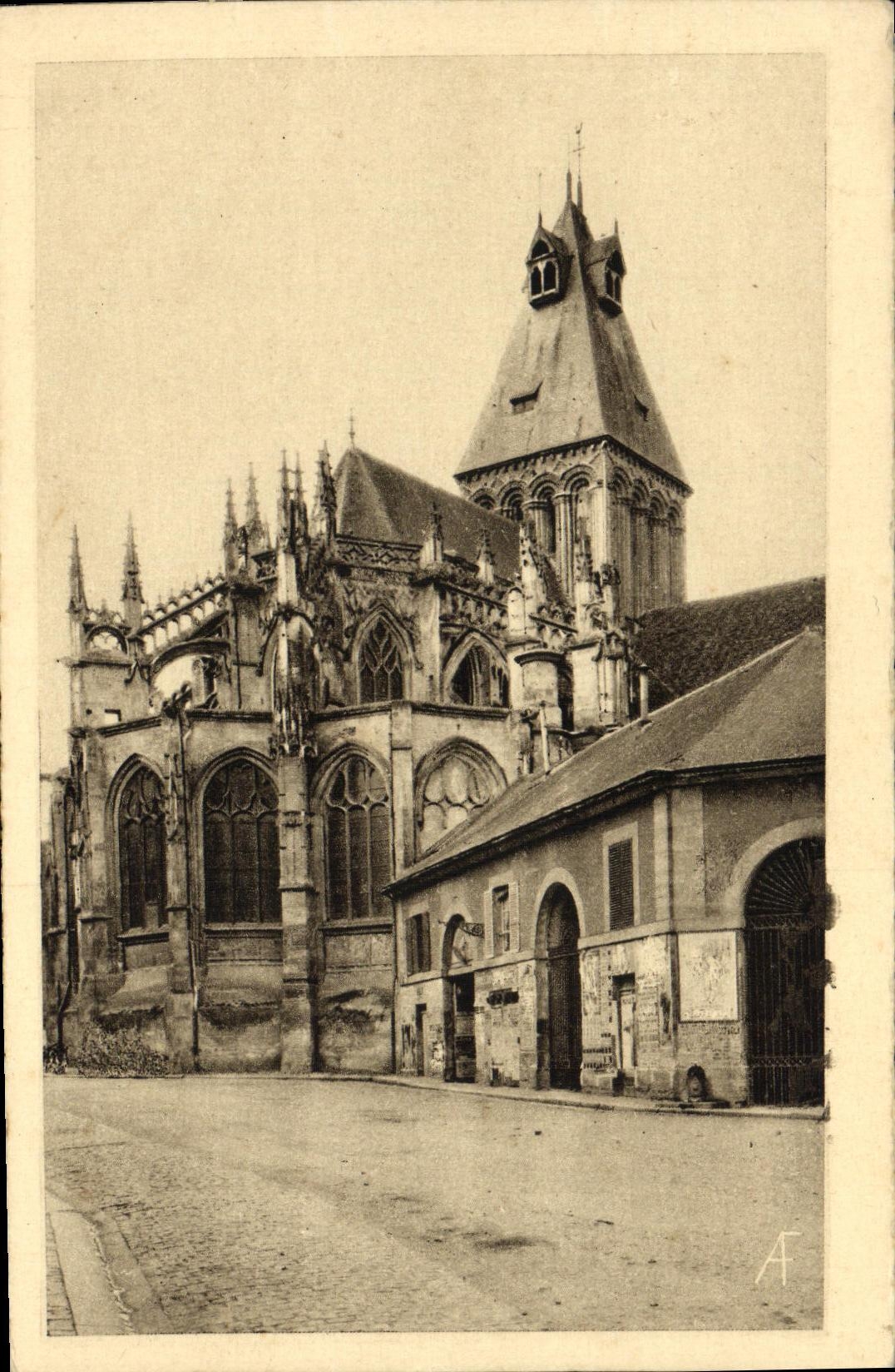 CPA Falaise Eglise Saint Gervais L Abside
