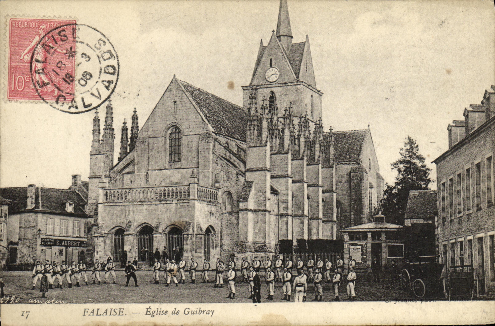 CPA Falaise Eglise de Guibray Soldats Militaria 