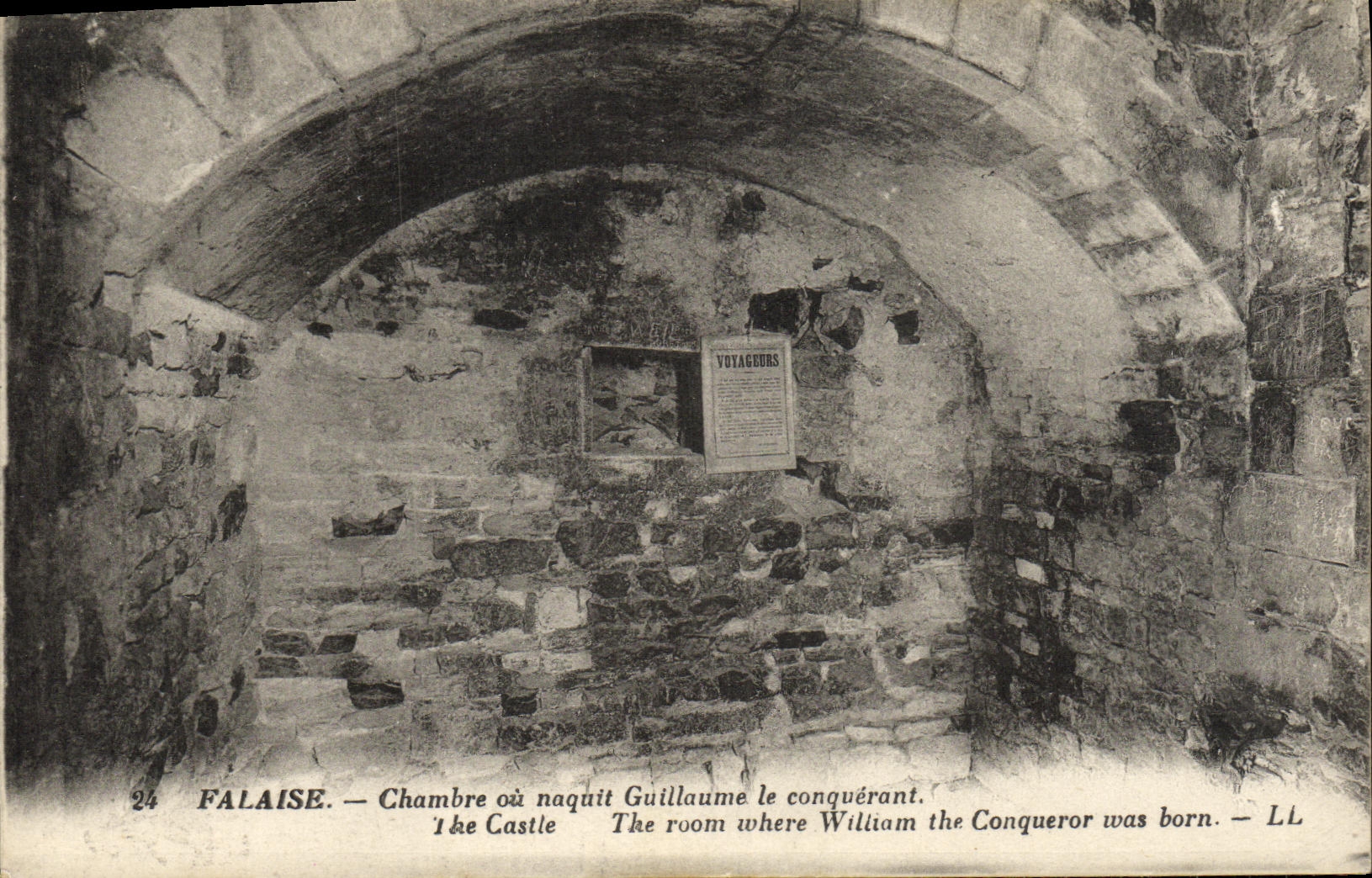 CPA Falaise Chambre ou naquit Guillaume le conquerant