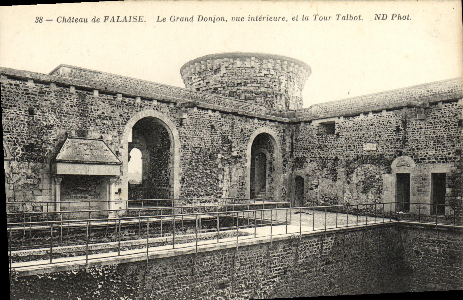 VINTAGE POSTCARD Cliff Castle the Large Keep seen interior and the Talbot Tower