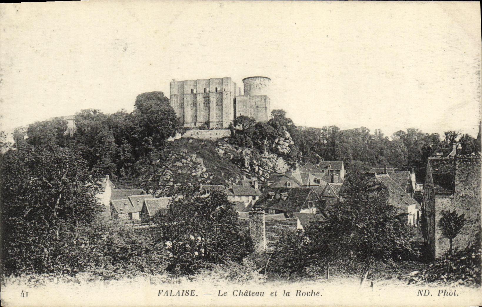 CPA Falaise Le Chateau et la Roche