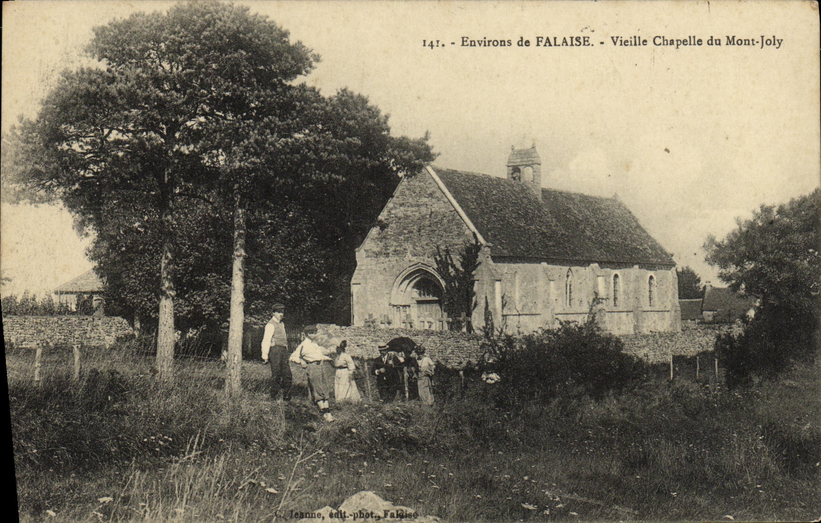 CPA Environs de Falaise Vieille Chapelle du Mont Joly