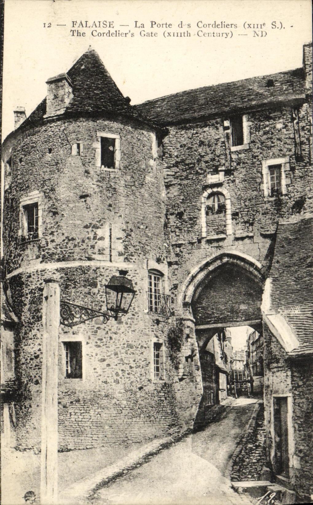 Acantilado de la POSTAL de la VENDIMIA la puerta de Cordeliers