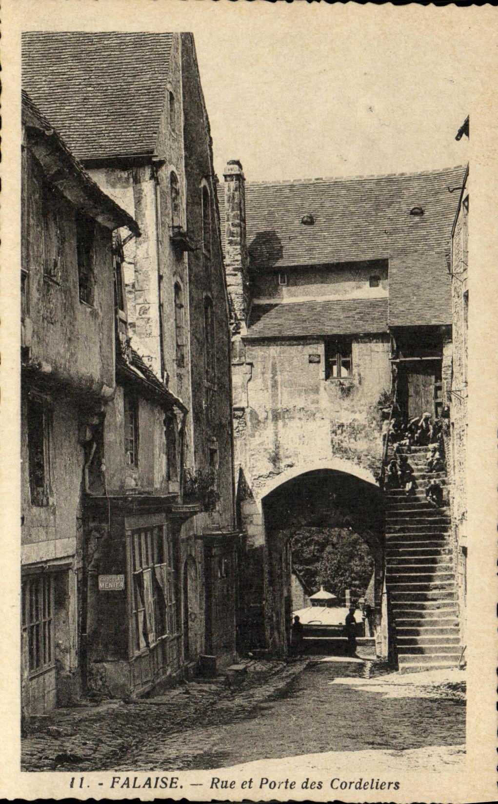 CPA Falaise Rue et Porte des Cordeliers