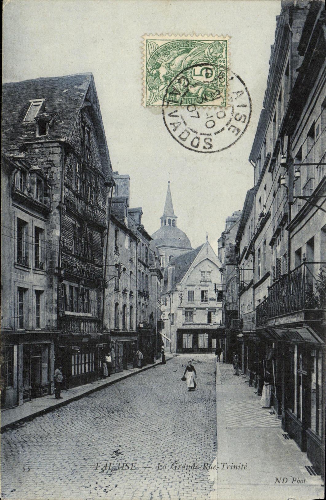 CPA Falaise La Grande Rue Trinite