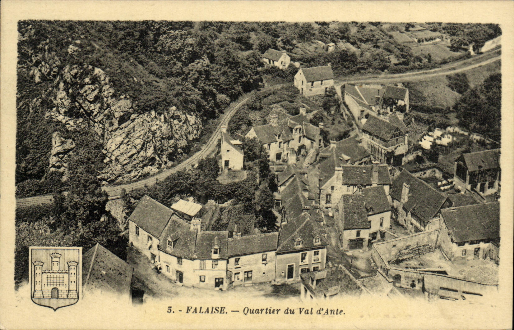 CPA Falaise Quartier du Val d Ante