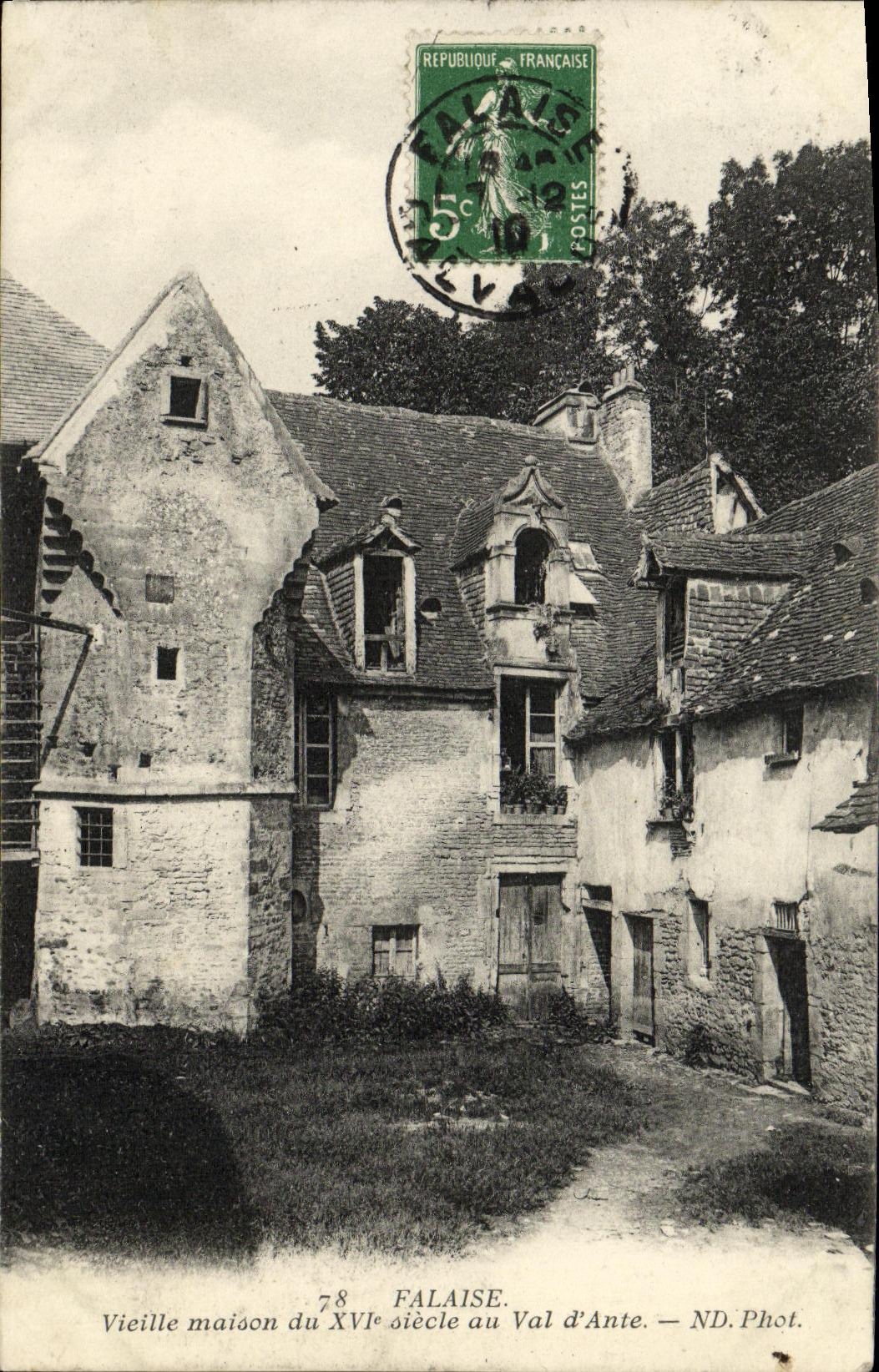 VINTAGE POSTCARD Cliff Old house of XVl E century to the Valley D Ante