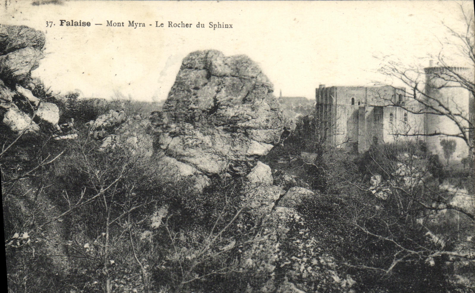 VINTAGE POSTCARD Cliff Myra Mount the Rock of the Sphinx