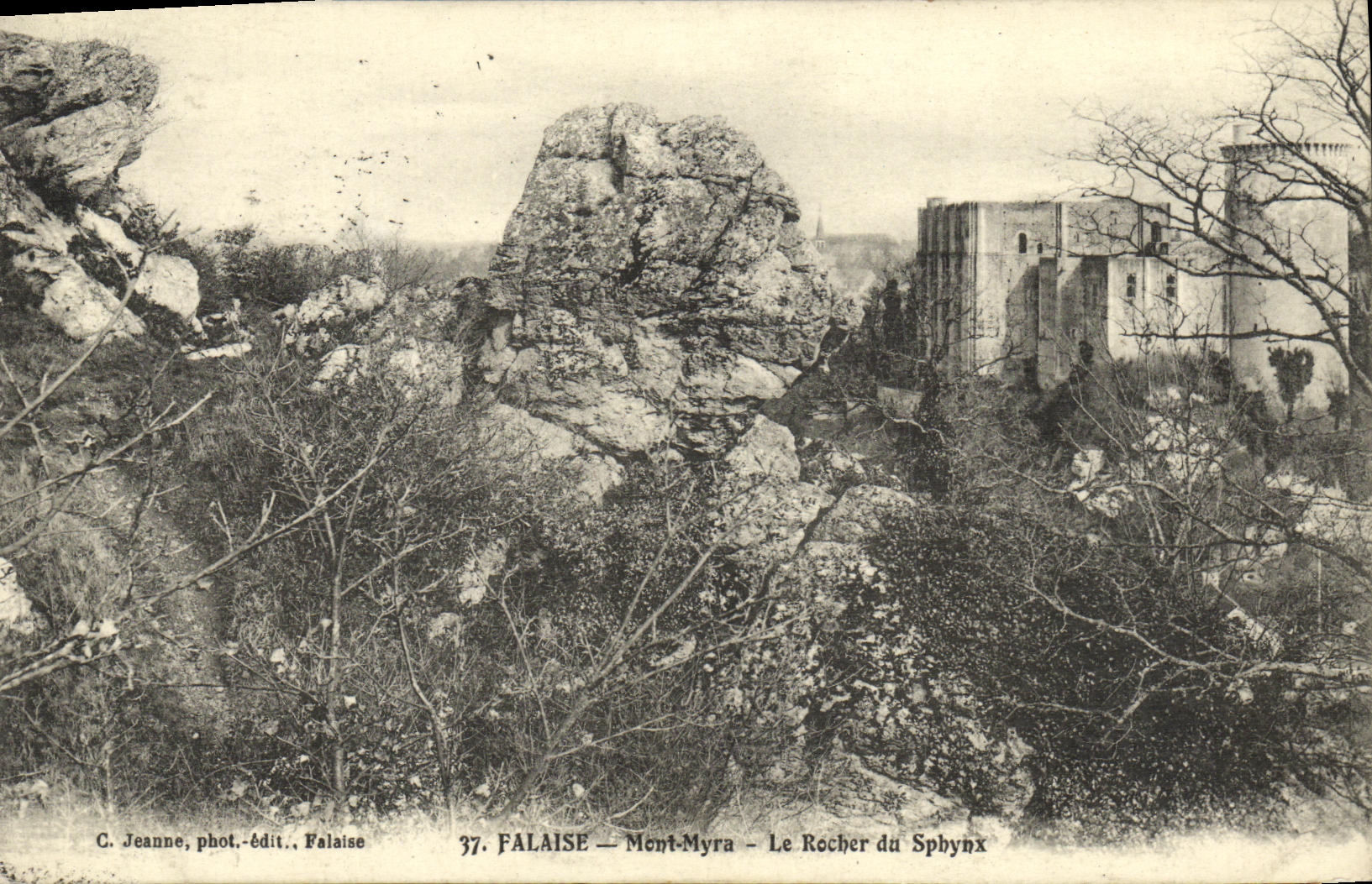 VINTAGE POSTCARD Cliff Myra Mount the Rock of Sphynx