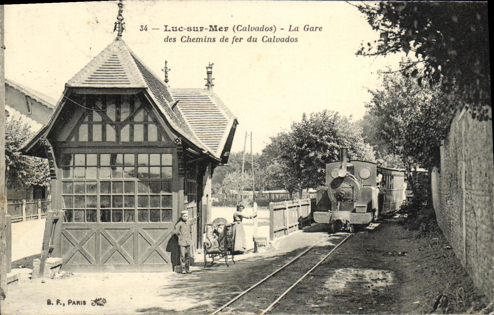 CPA Luc Sur Mer la Gare Des Chemins de Fer Calvados Train TOP