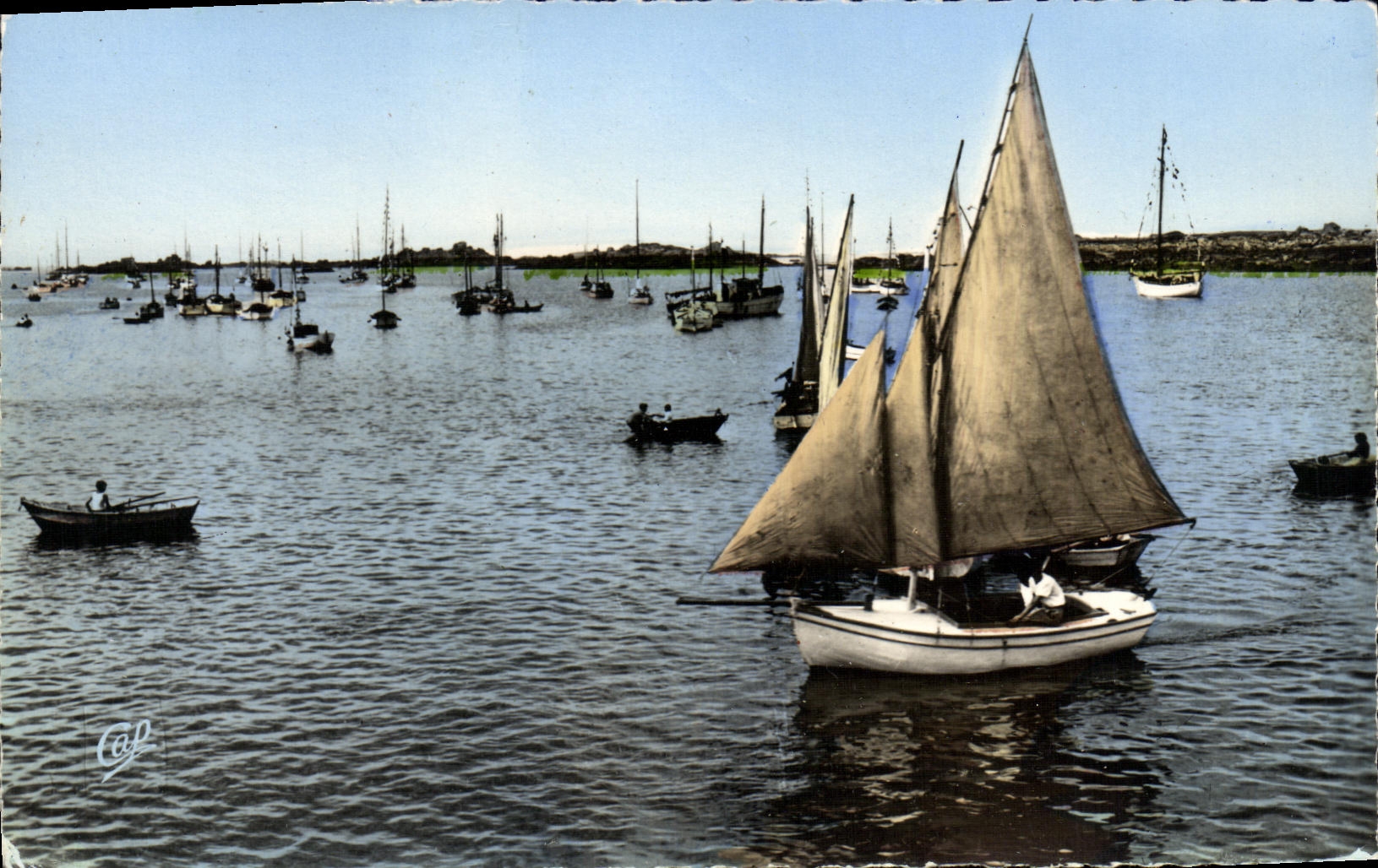 CPM Luc Sur Mer Petits Bateaux