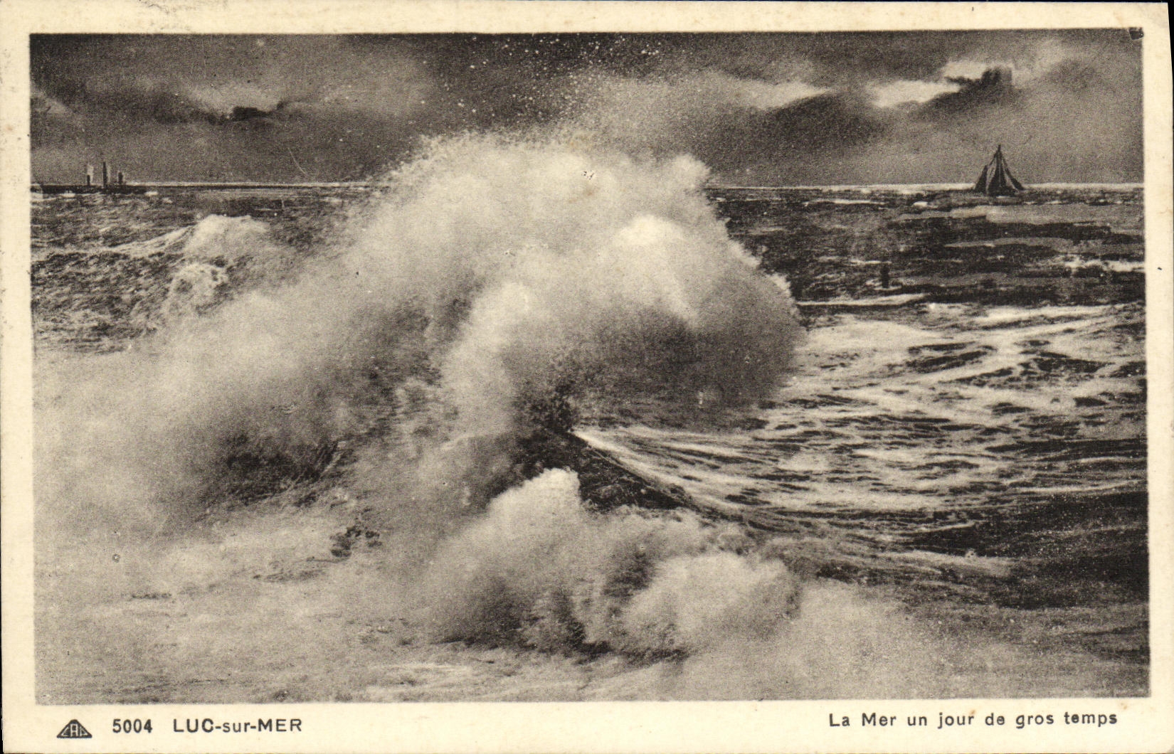 CPA Luc Sur Mer La Mer un Jour de Gros Temps
