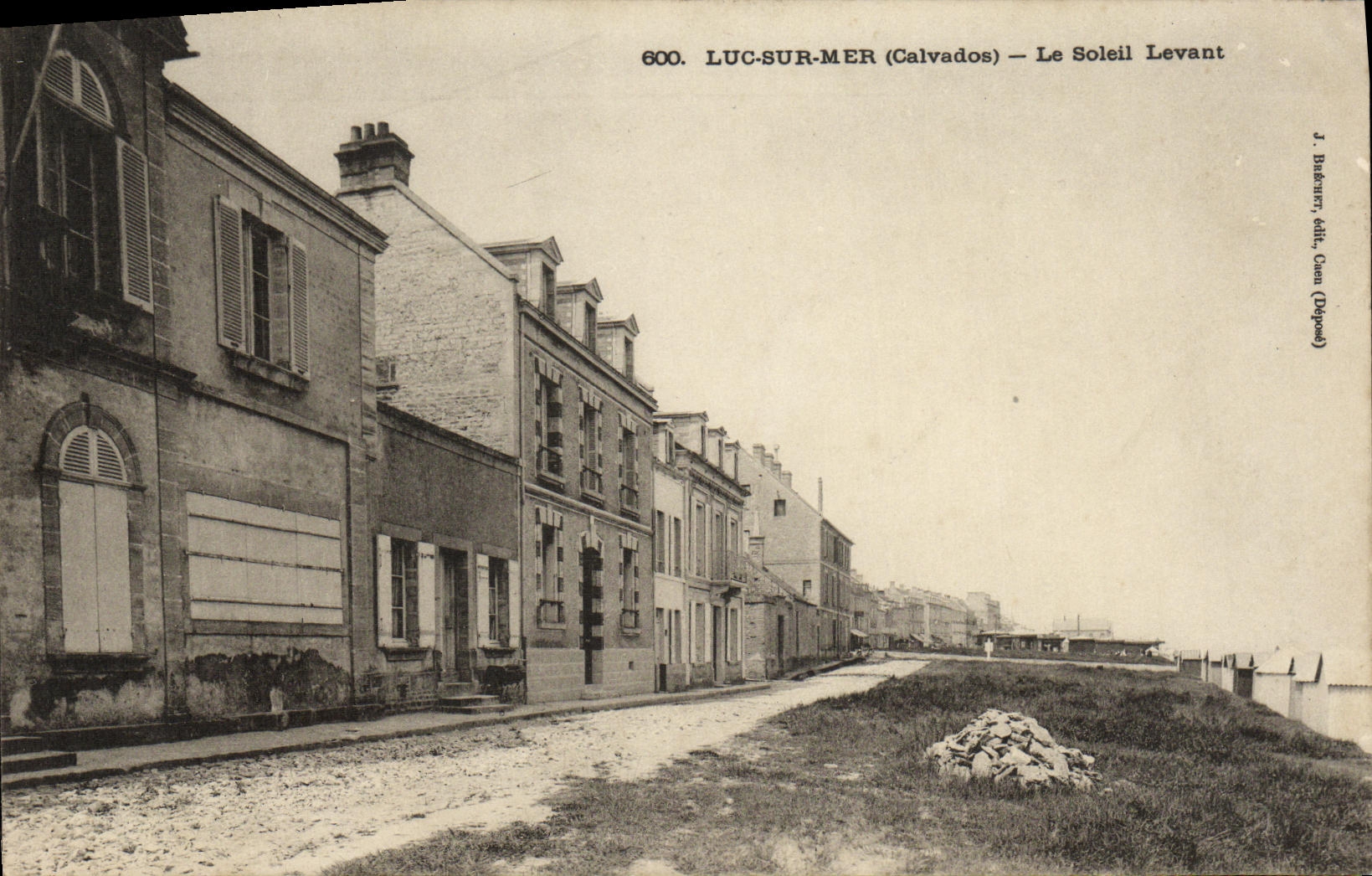 CPA Luc Sur Mer Le soleil levant