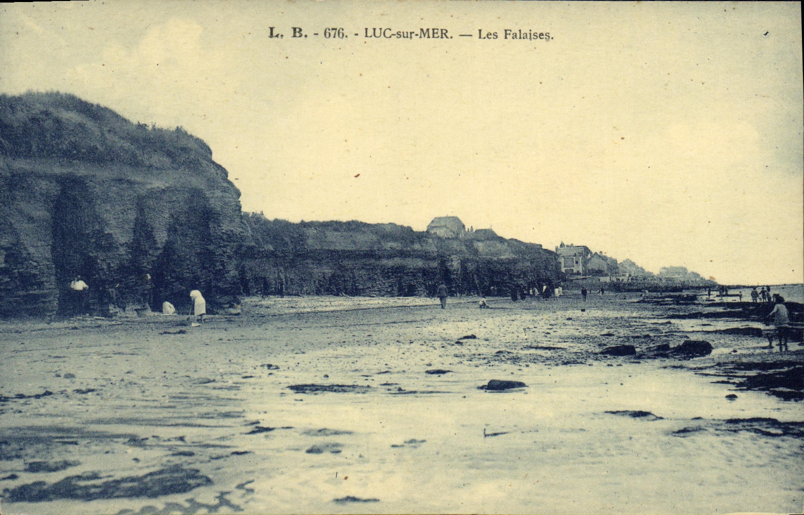 CPA Luc Sur Mer sur Les Falaises
