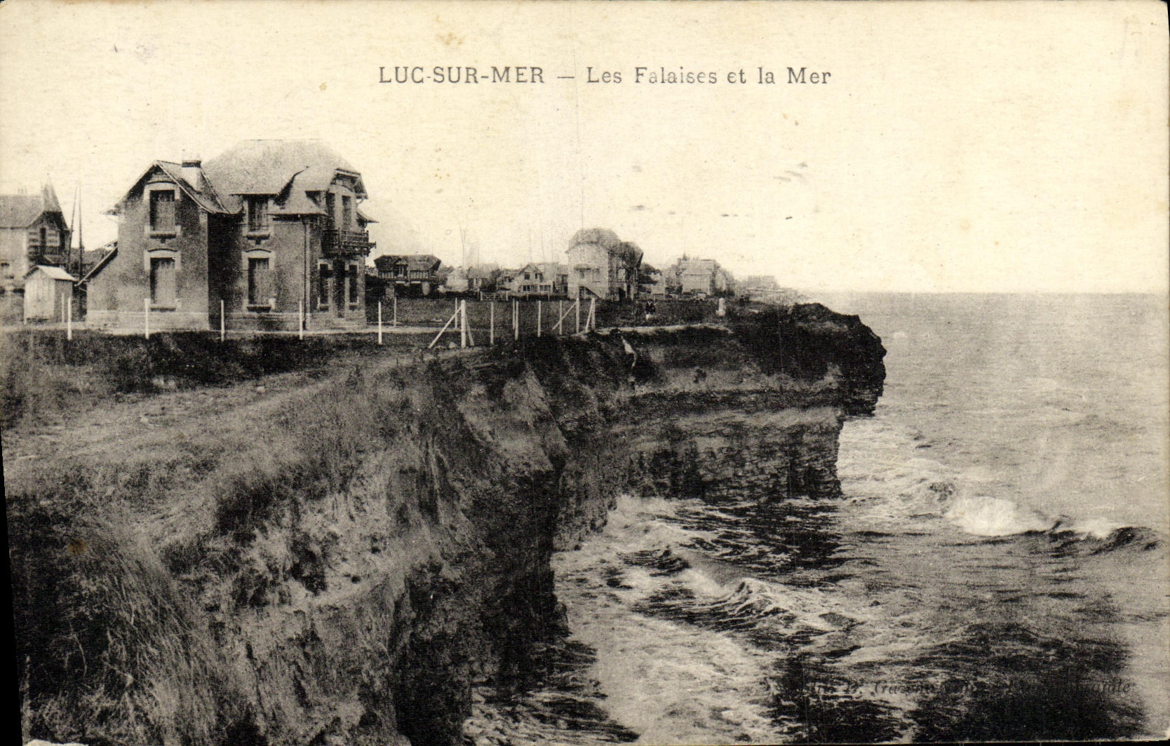 POSTAL Lucas de la VENDIMIA en los acantilados del mar y el mar